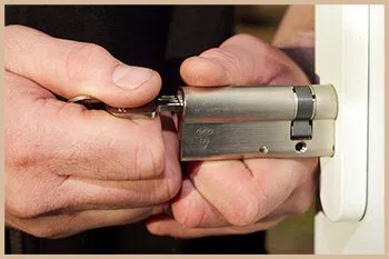 Elite Locksmith Services Hillsboro, OR 503-403-6316 Elite Locksmith Services Hillsboro, OR 503-403-6316 - 1-locksmiths