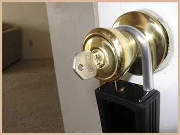 Elite Locksmith Services Hillsboro, OR 503-403-6316 - 3-locksmith-key-service